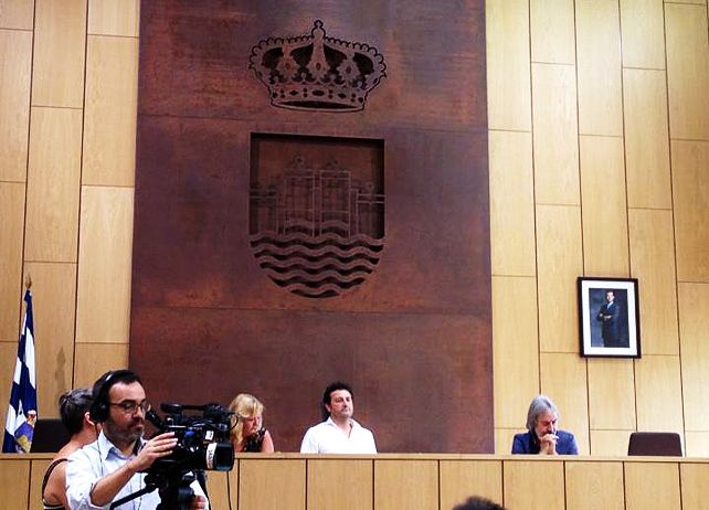El salon de plenos del Ayuntamiento de Villaquilambre. Foto: Uribe.